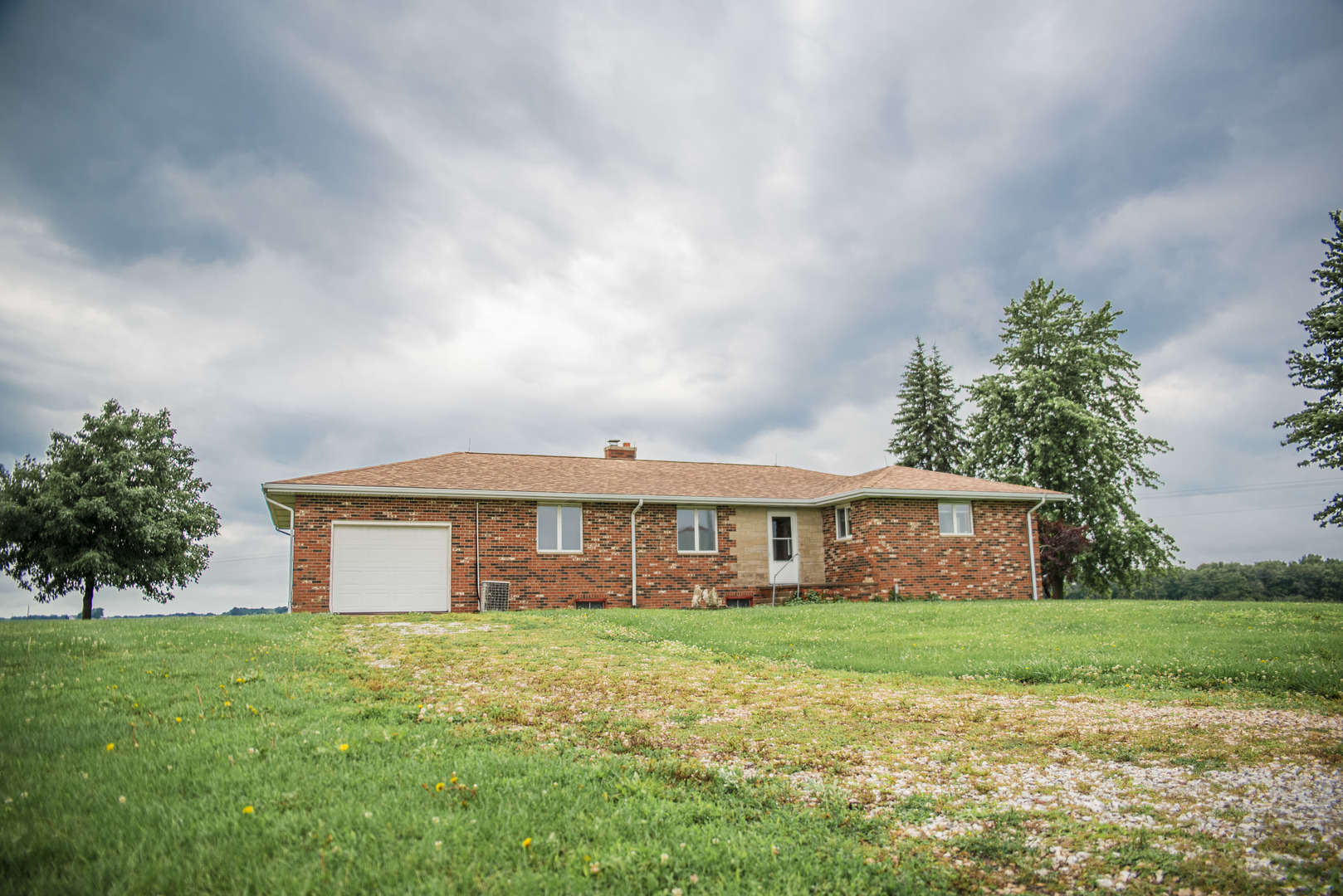 1778 LaPrairie Road