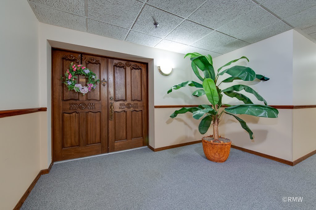 467 Hiawatha Trail 106 Property Photo 5