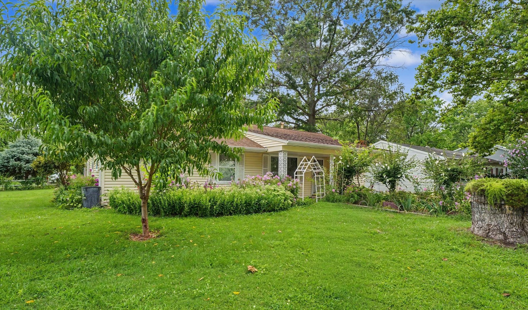 2601 Sheridan Drive Property Photo 3