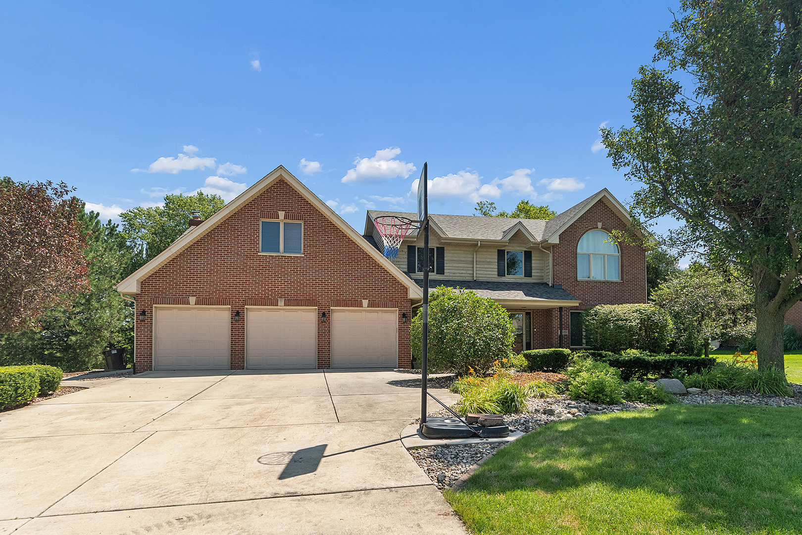 25619 S Bristol Lane Property Photo 4