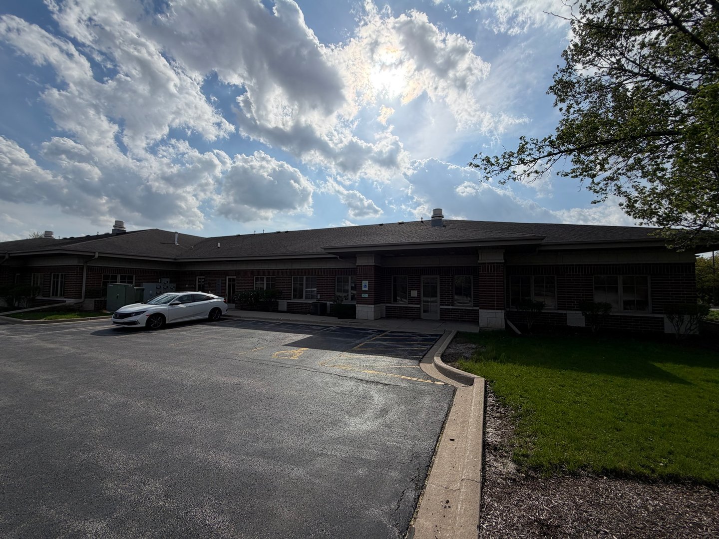 18400 Maple Creek Drive Property Photo 4