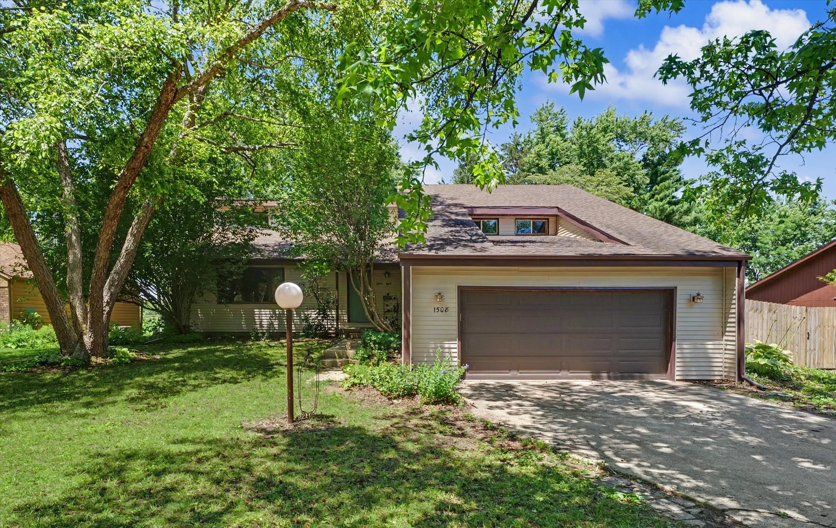 1508 Trails Drive Property Photo 2