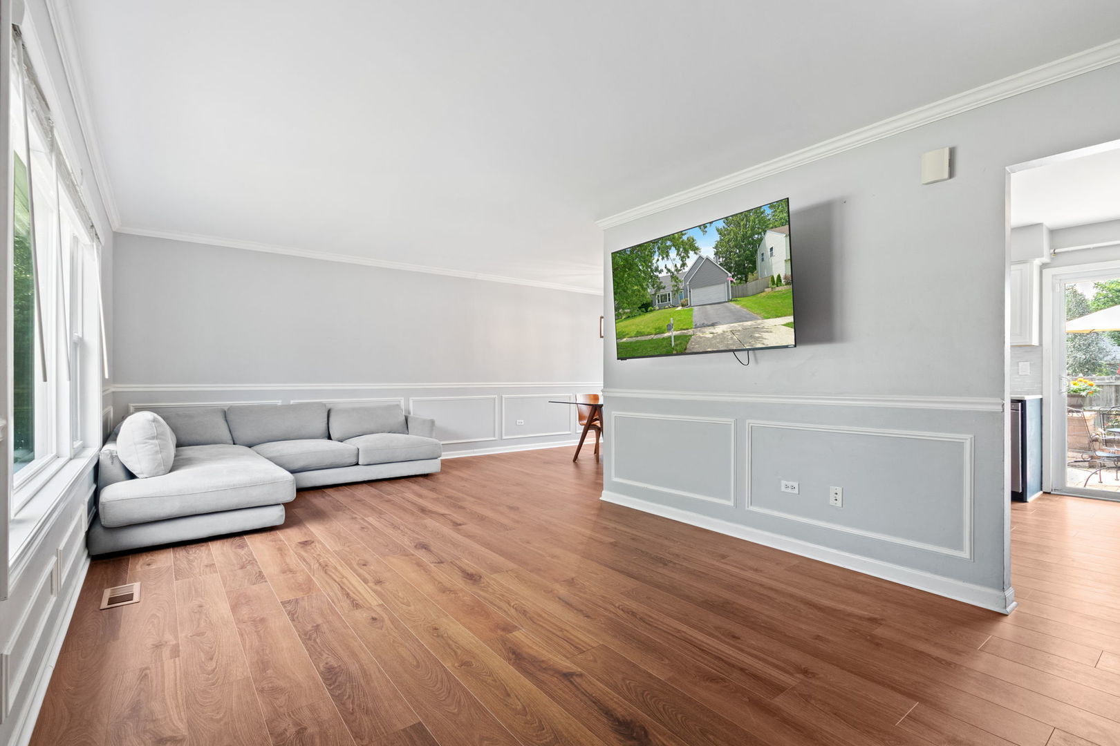 2201 Pontiac Circle Property Photo 7