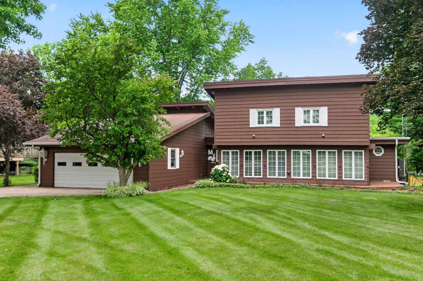 511 N Woodland Drive Property Photo 1