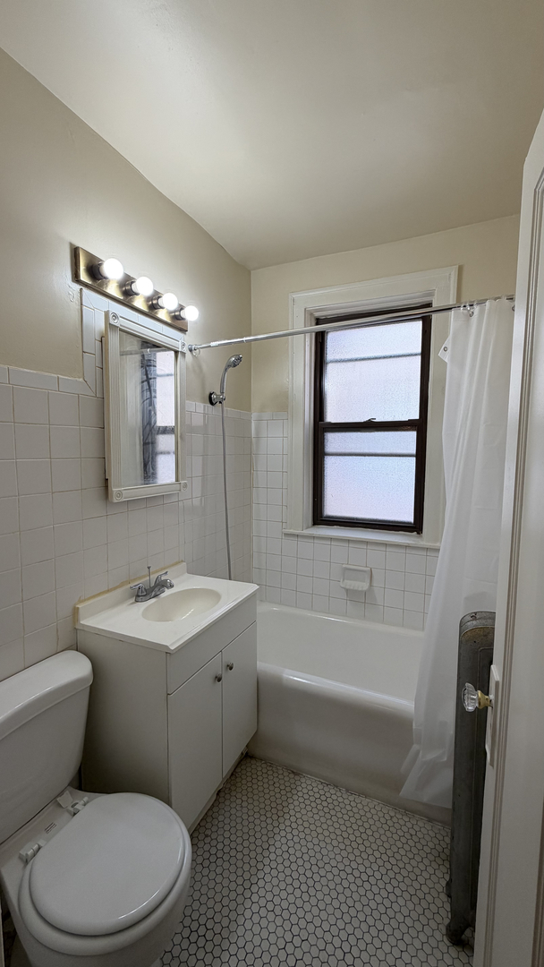 5304 W Potomac Avenue 1 Property Photo 6