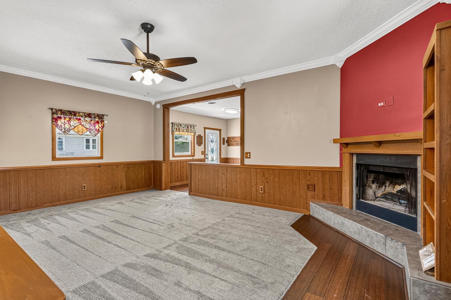 718 E Chestnut Street Property Photo 20
