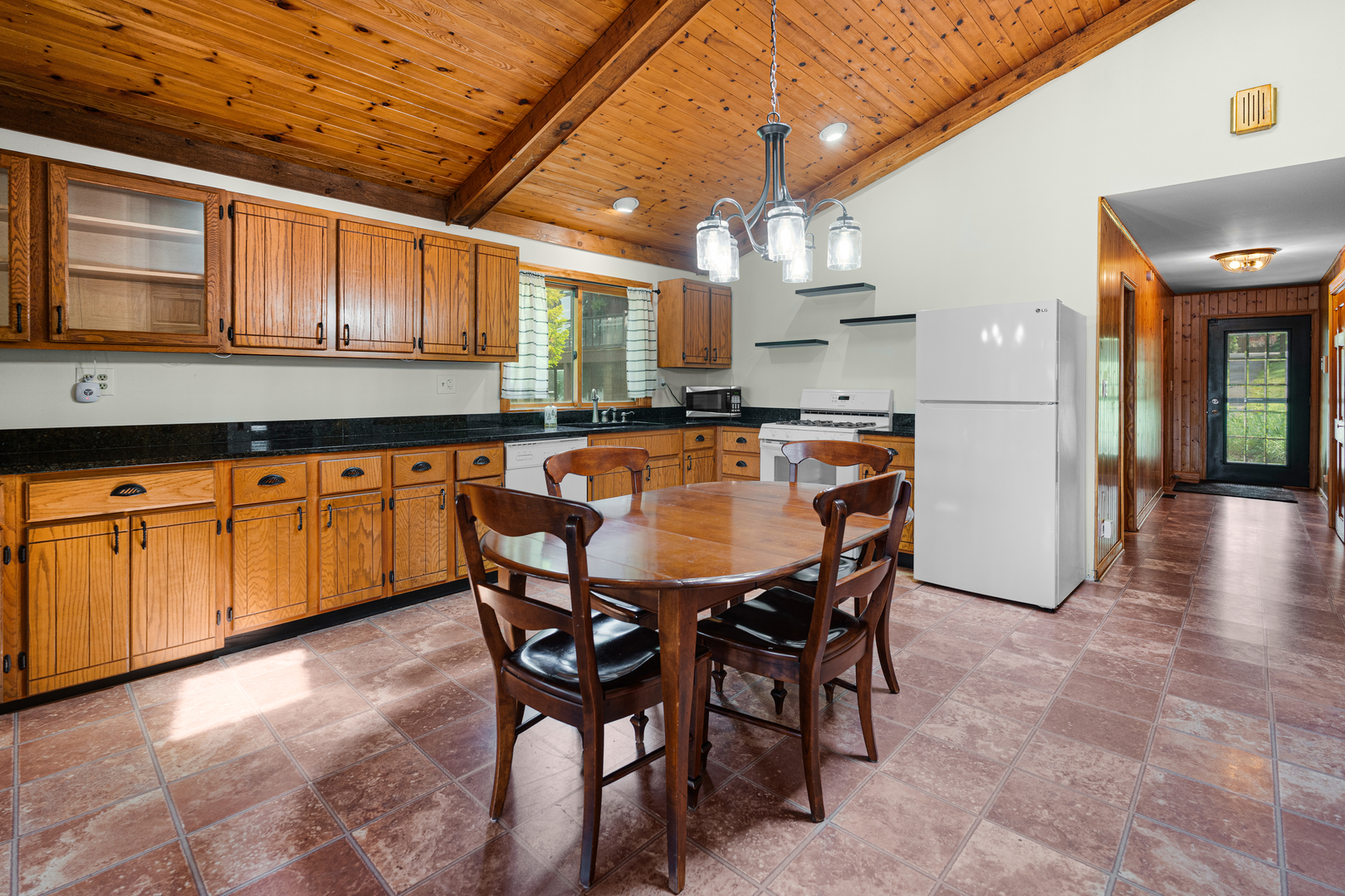 4122 W Lake Shore Drive Property Photo 14