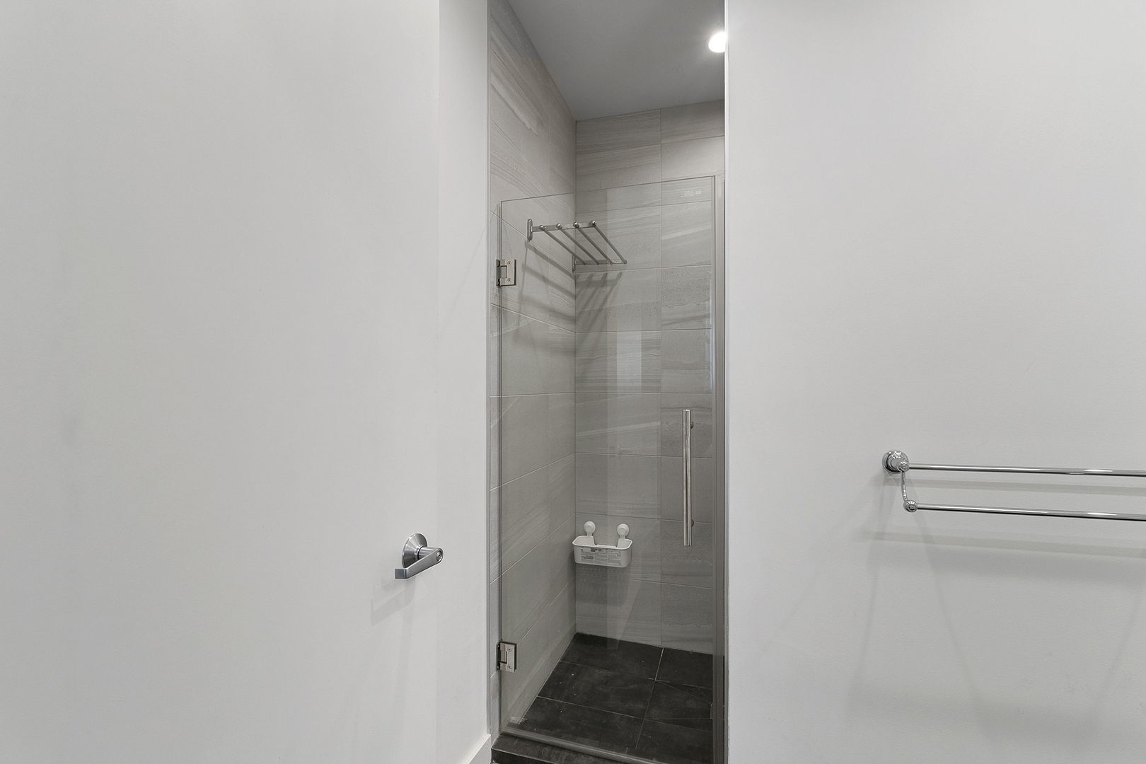 147 N Euclid Avenue 401 Property Photo 17