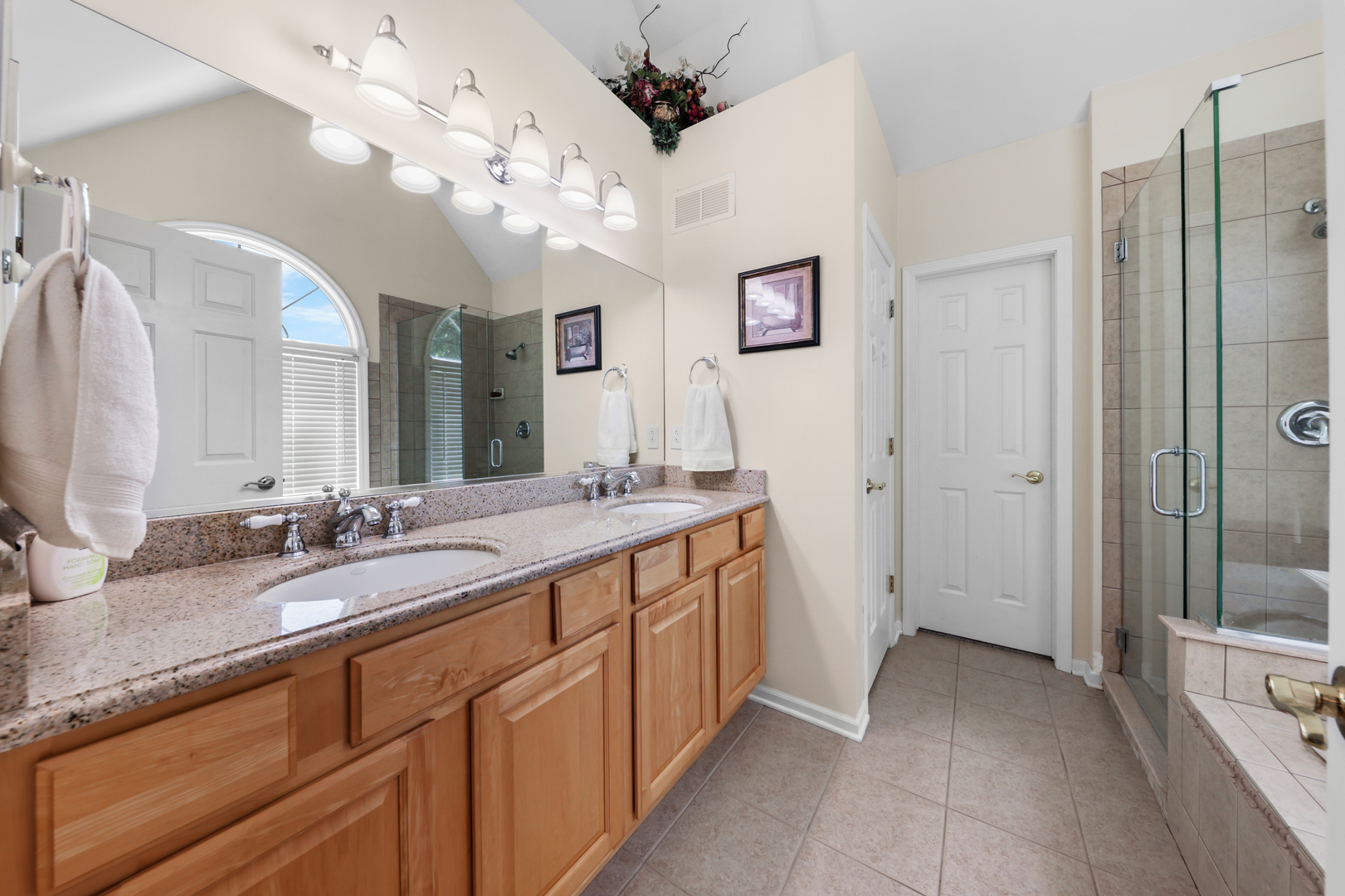1223 Fox Run Drive Property Photo 17