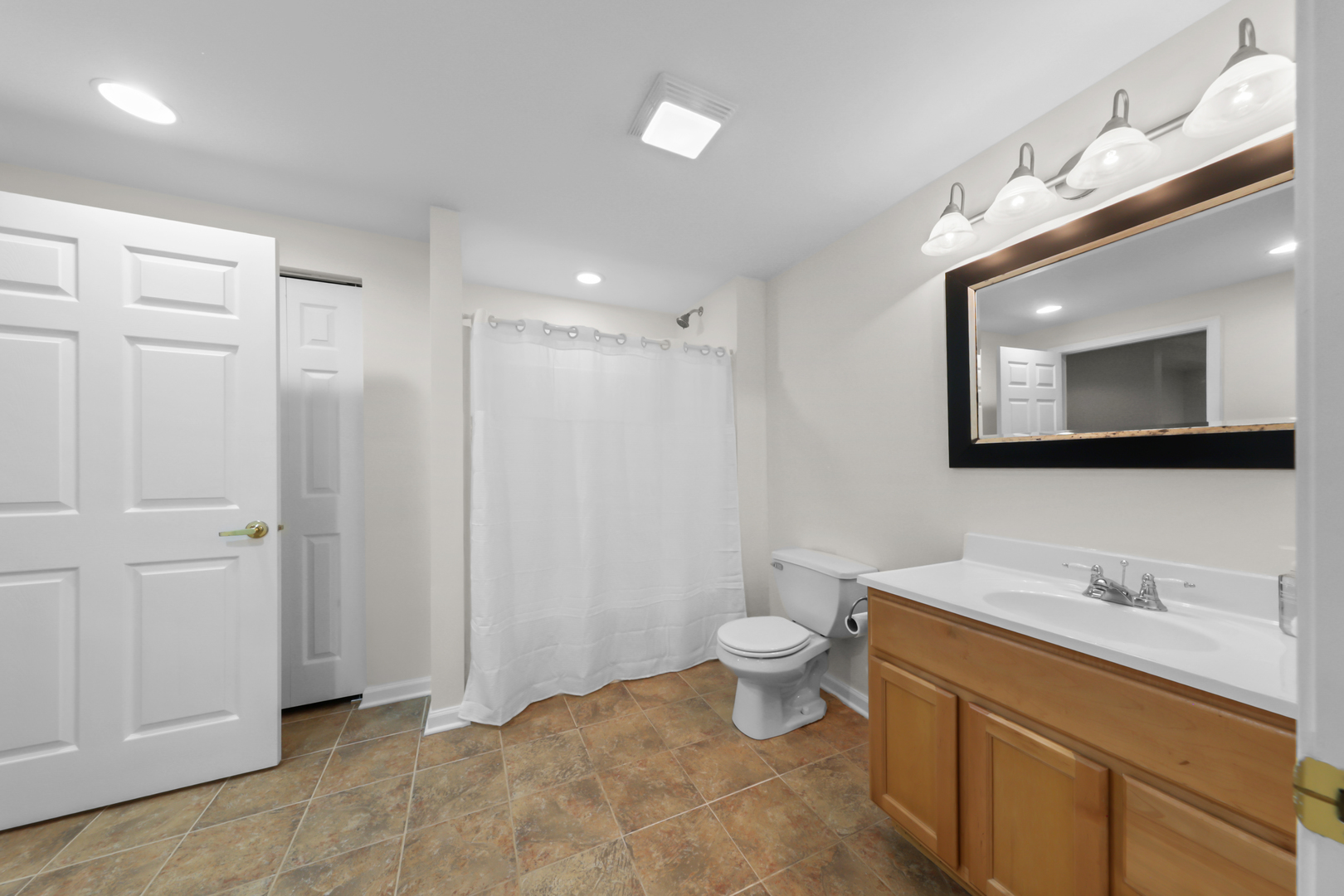 1223 Fox Run Drive Property Photo 27