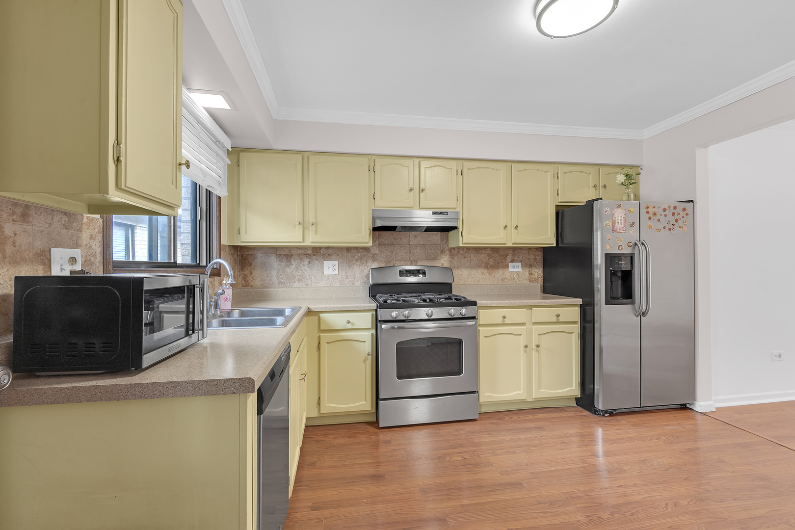 5151 N East River Road 332d Property Photo 5