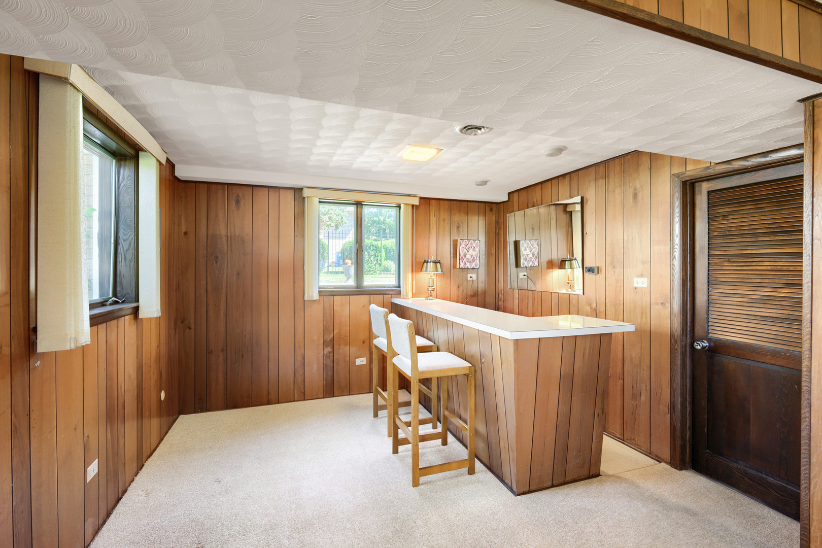 2630 Somerset Drive Property Photo 9