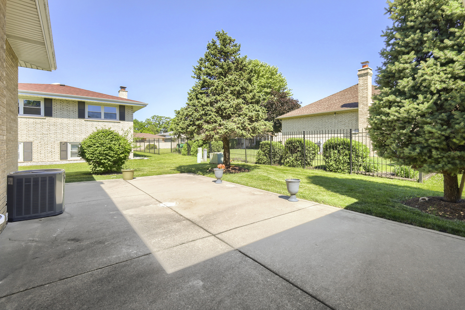 2630 Somerset Drive Property Photo 16