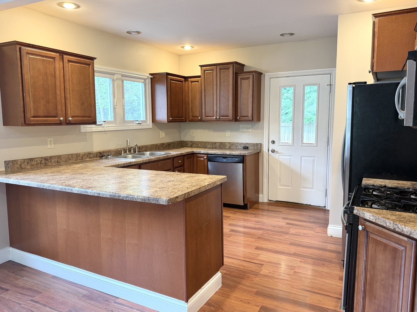 25 Westclox Avenue Property Photo 10