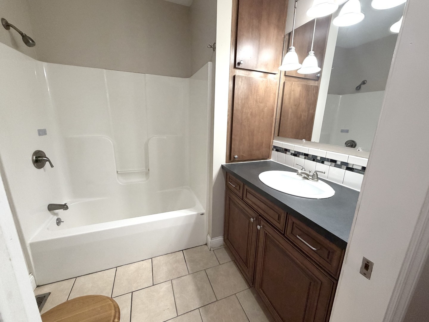 25 Westclox Avenue Property Photo 12
