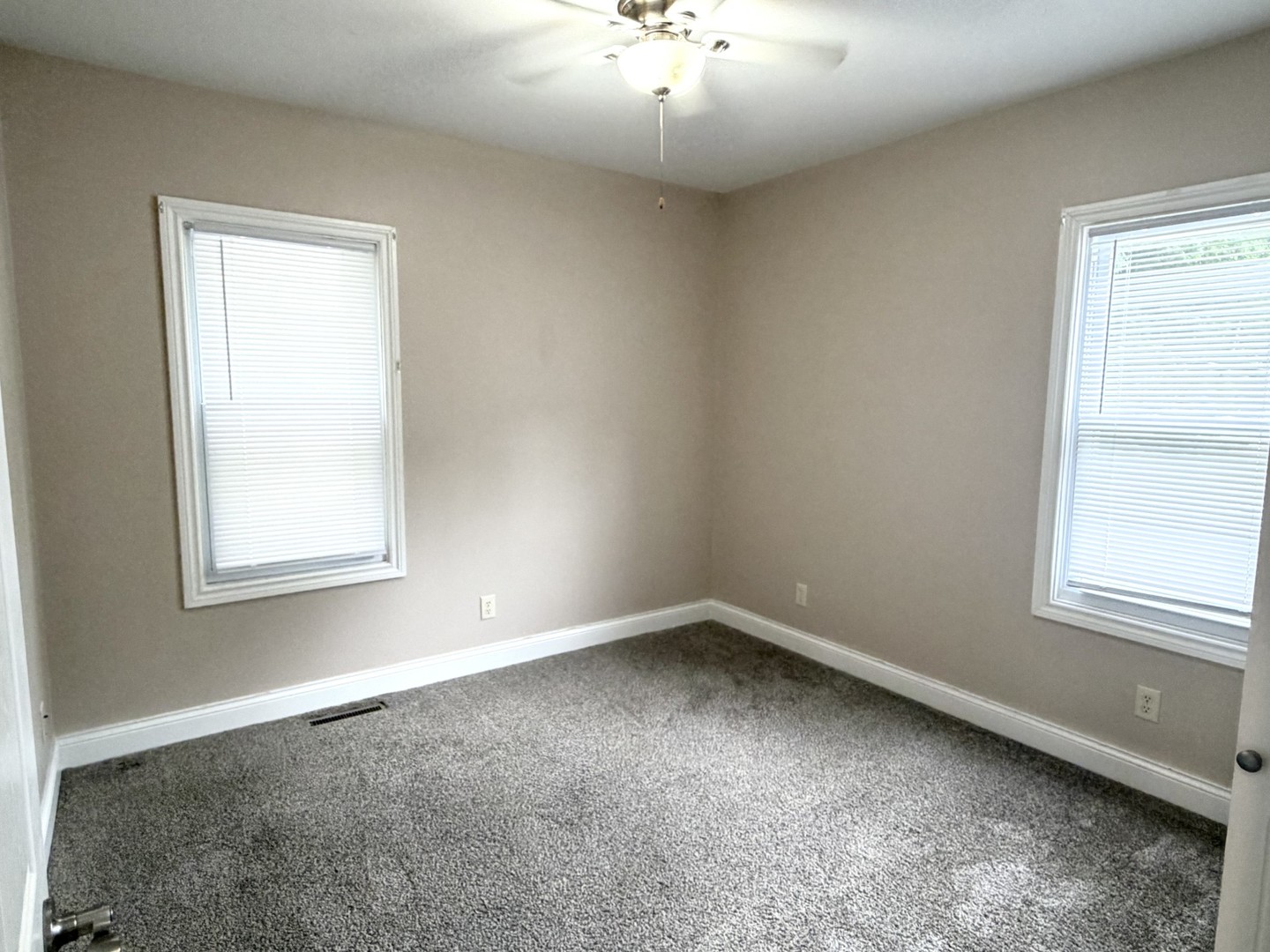 25 Westclox Avenue Property Photo 14