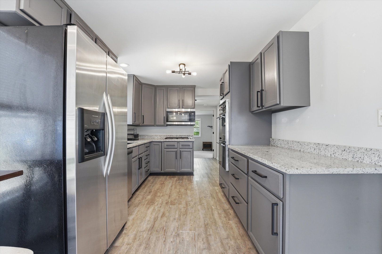 23016 W Lakeview Avenue Property Photo 13
