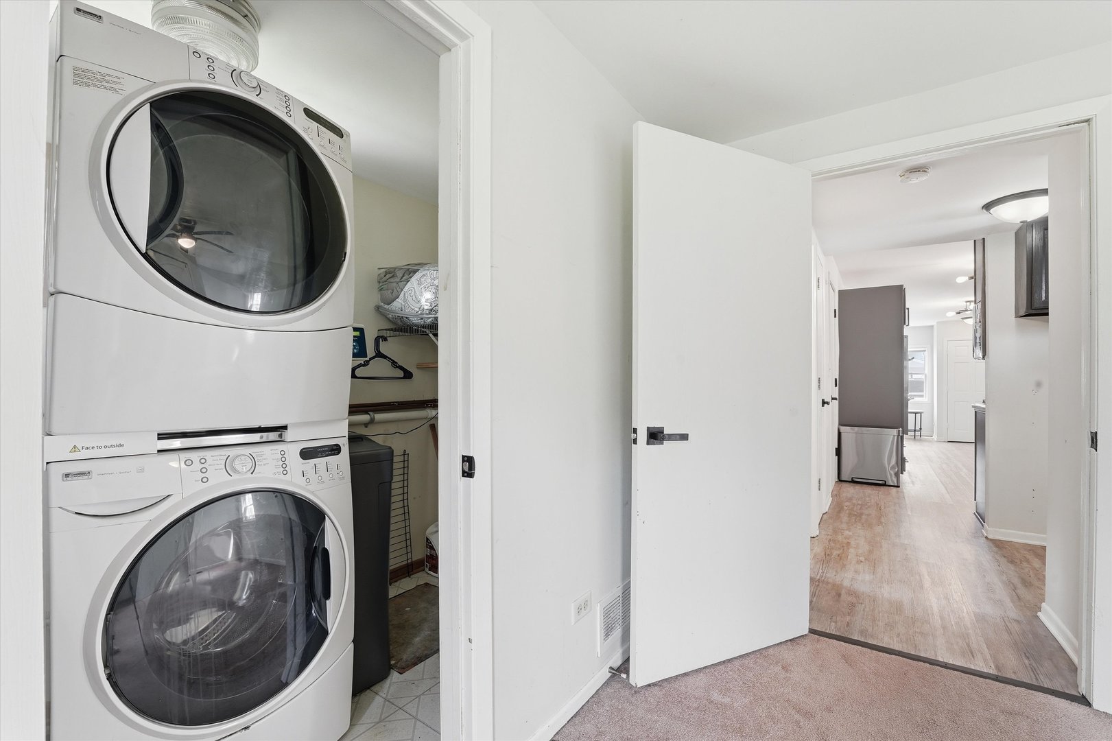 23016 W Lakeview Avenue Property Photo 25