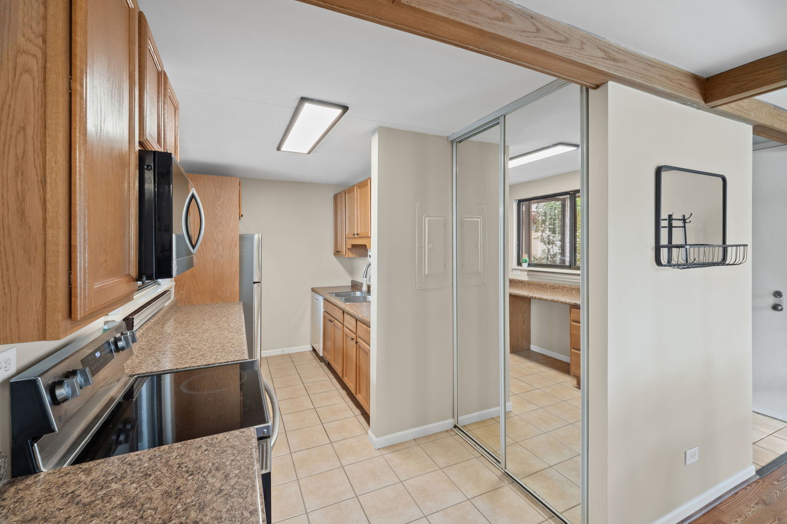 342 W Miner Street 1a Property Photo 6