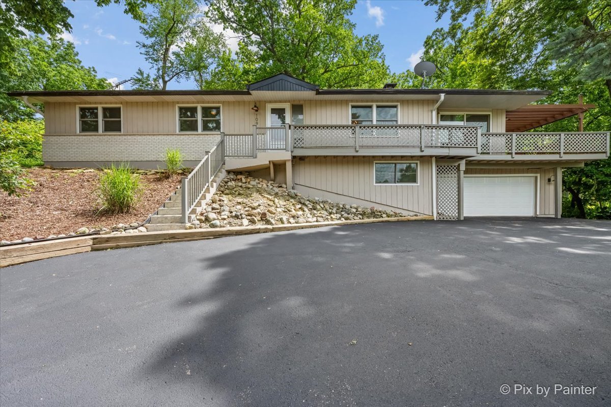 109 Wood Drive Property Photo 4