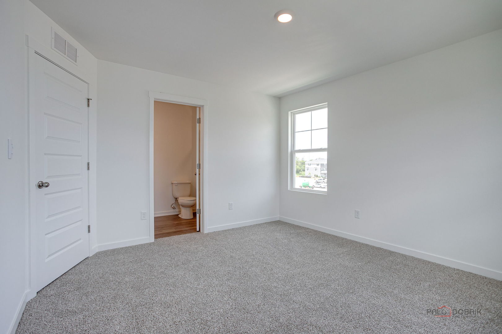 541 Yosemite Way Property Photo 22