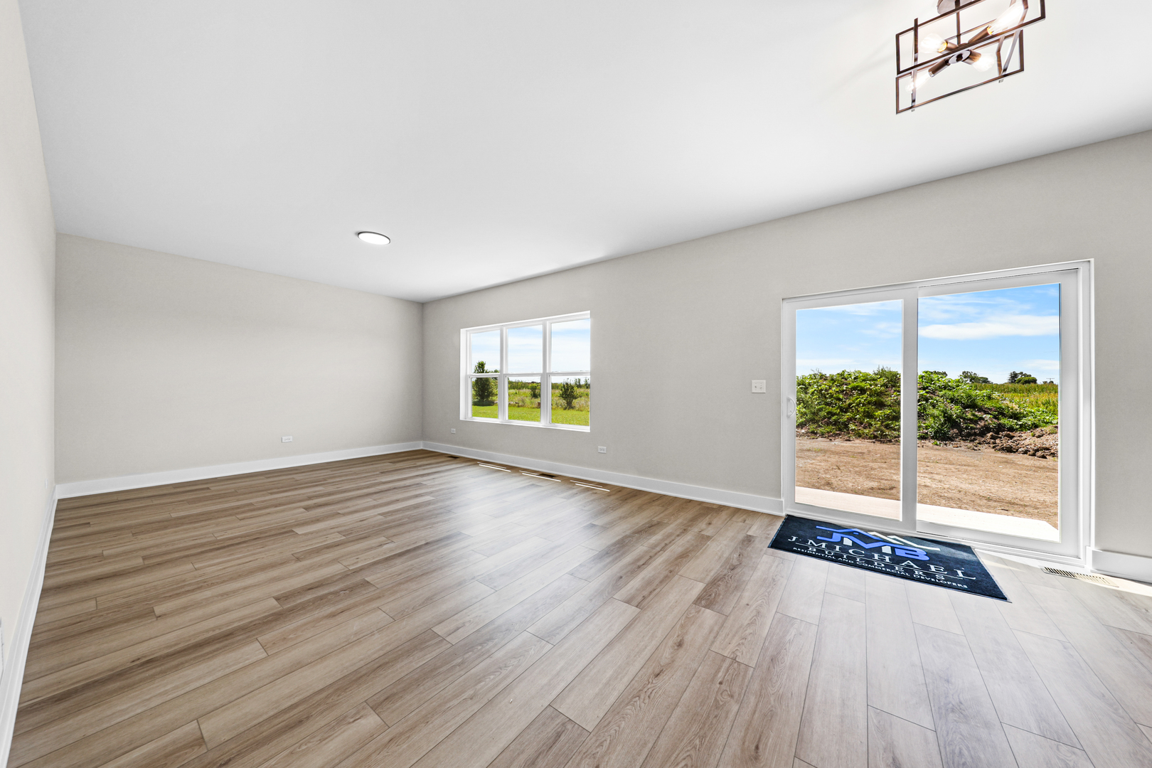 933 Covey Lane Property Photo 8