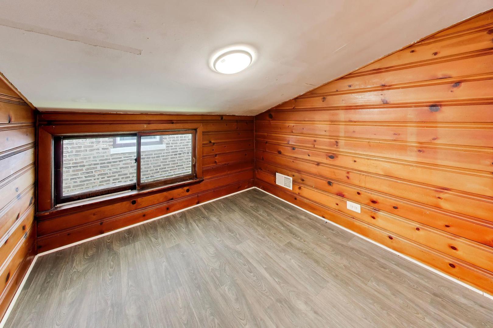 12691268 Property Photo 16