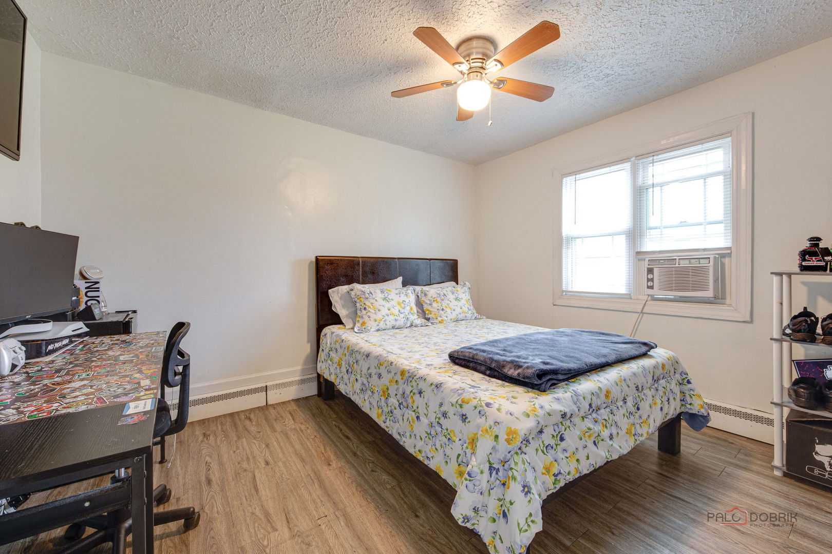 402 S Addison Street Property Photo 19