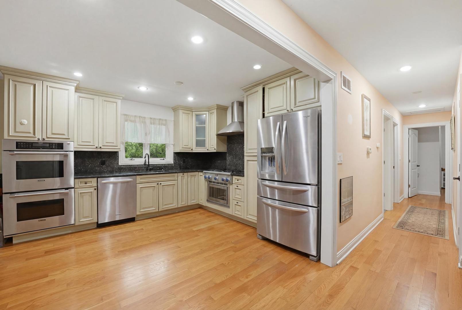 21 Sequoia Road Property Photo 9