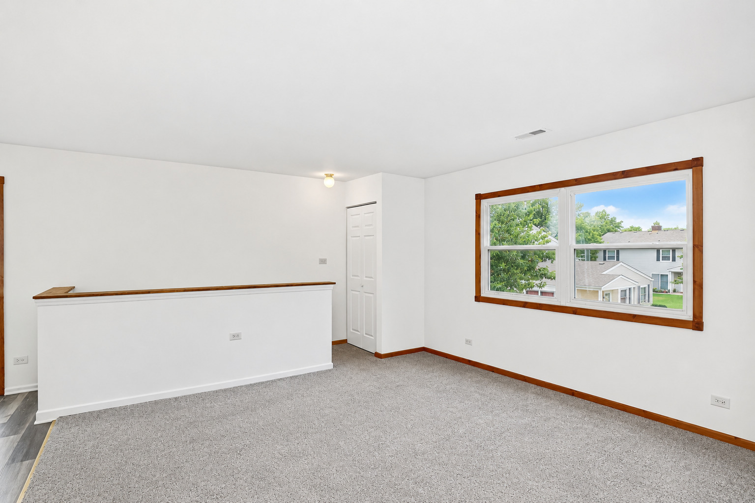 320 Joan Court D Property Photo 6