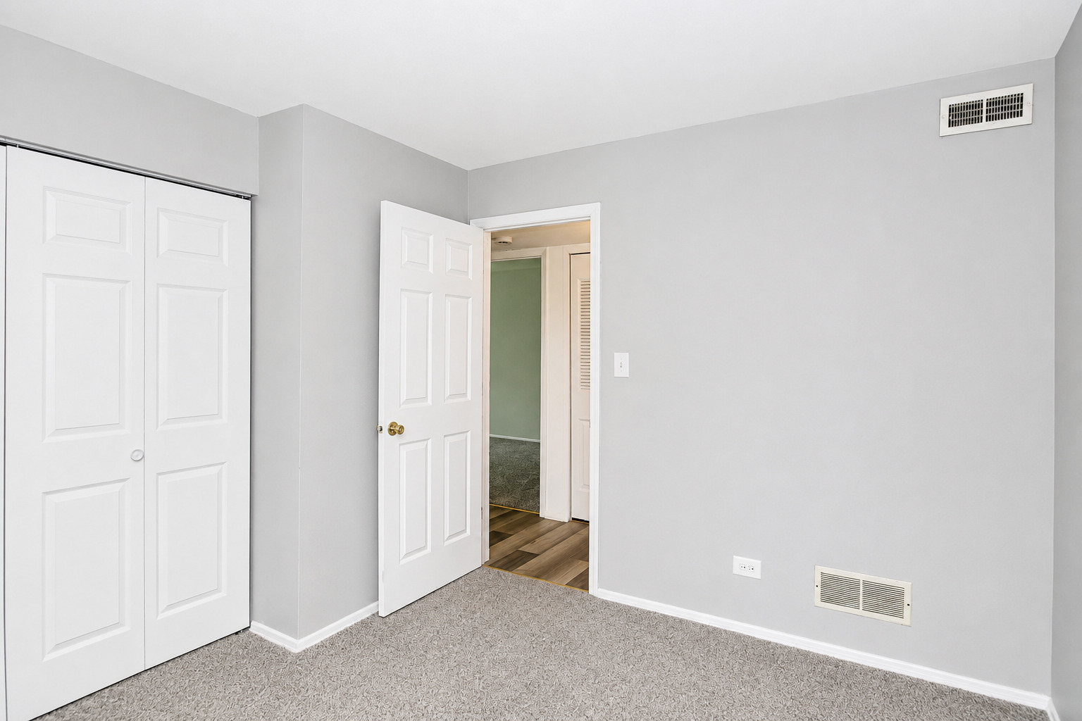 320 Joan Court D Property Photo 23