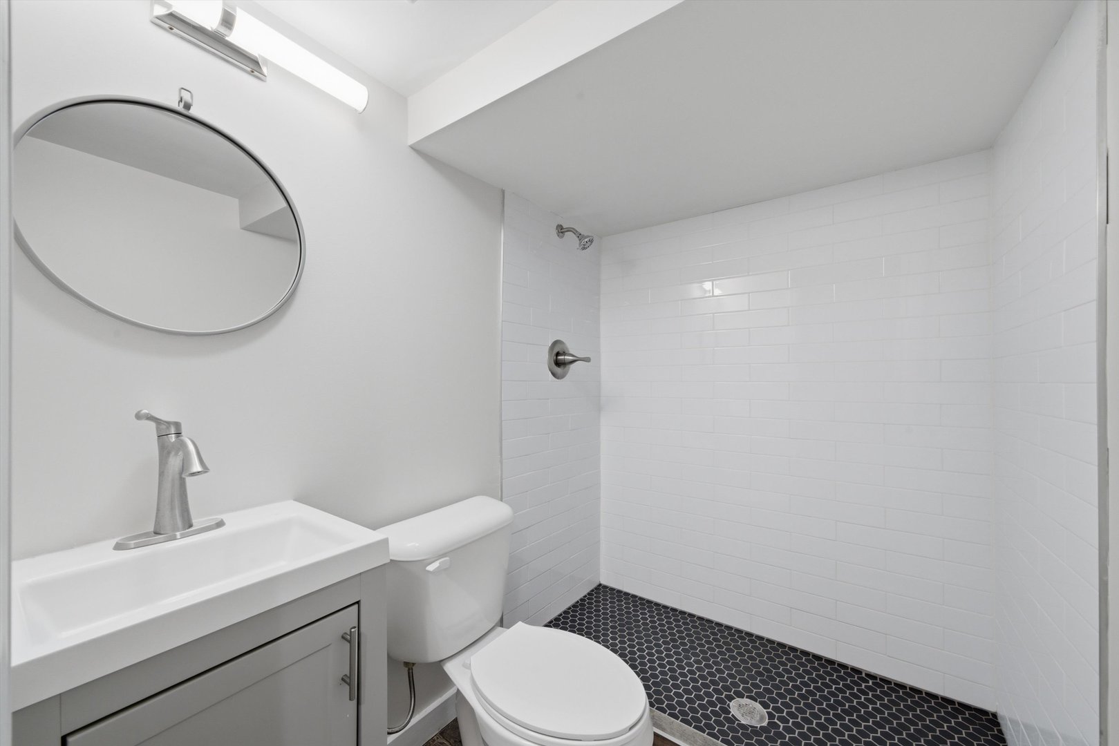 1111 E 93rd Street Property Photo 9