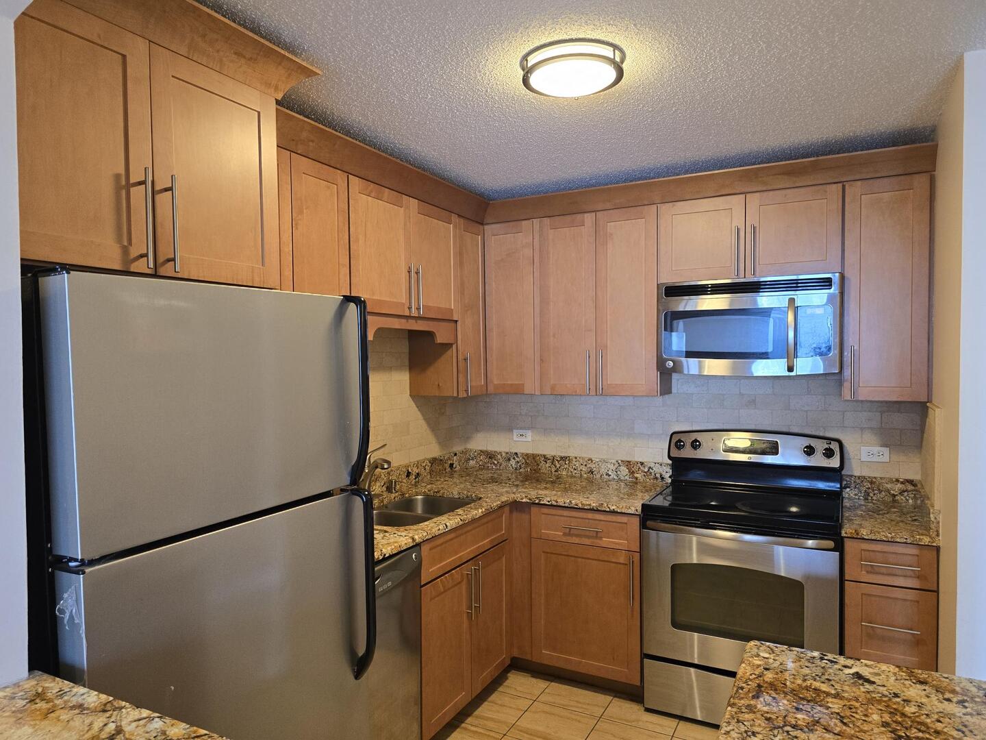 10 E Ontario Street 4601 Property Photo 8