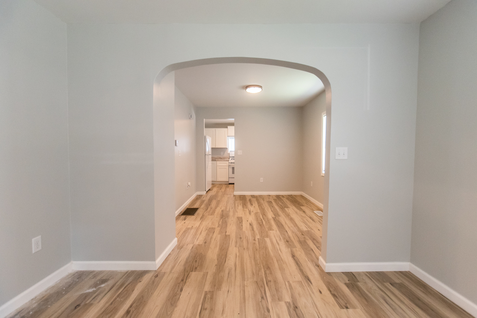 1820 W 9th Street Property Photo 6