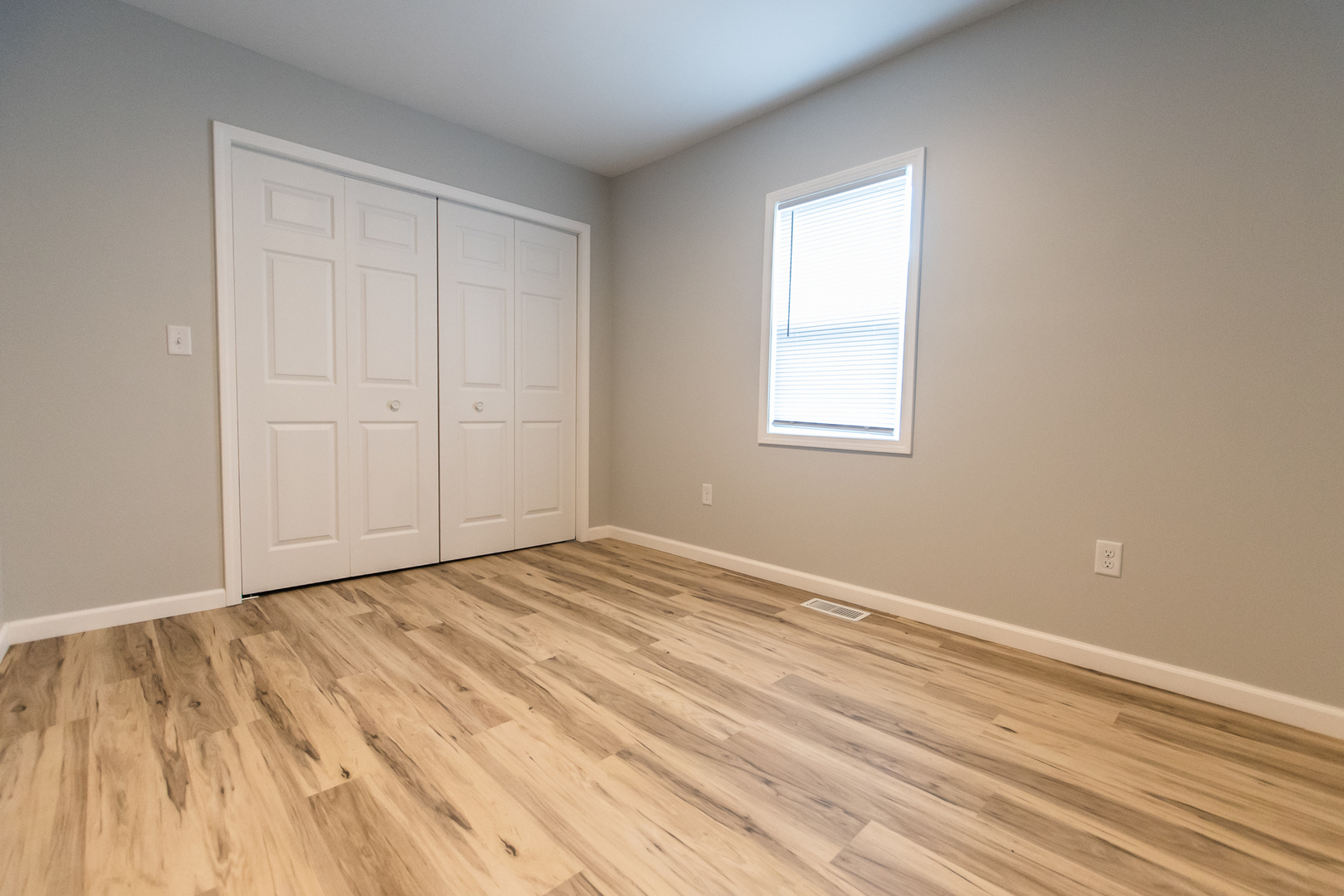 1820 W 9th Street Property Photo 10