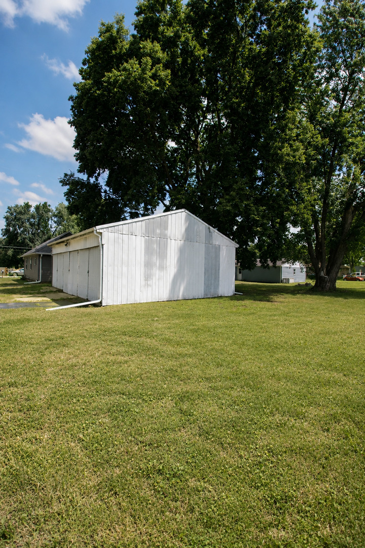 1820 W 9th Street Property Photo 24