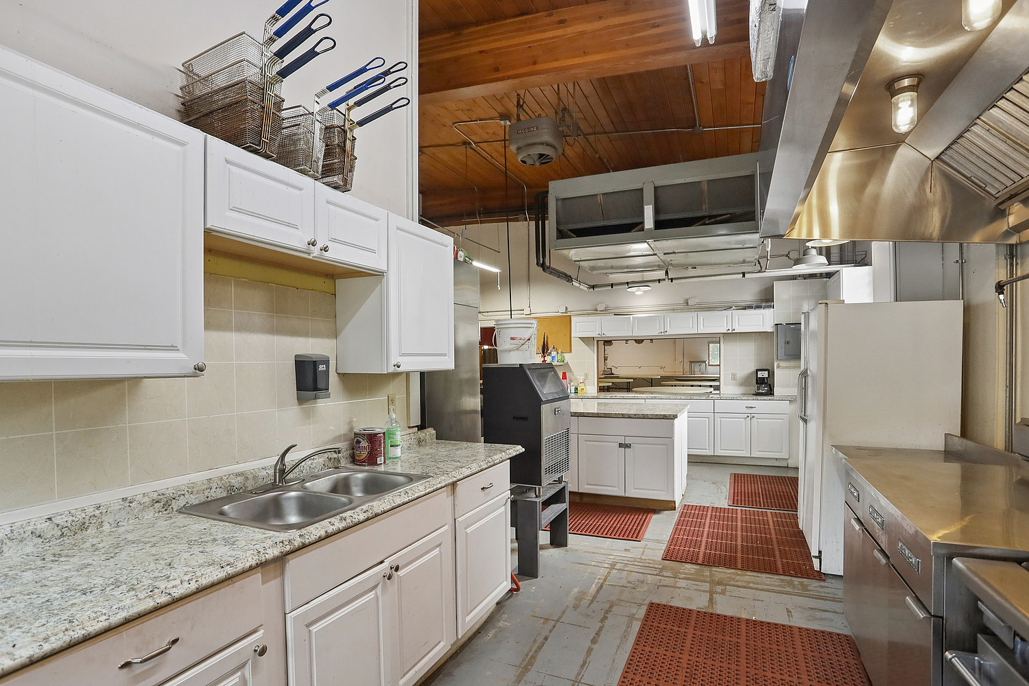510 E Dearborn Street Property Photo 15