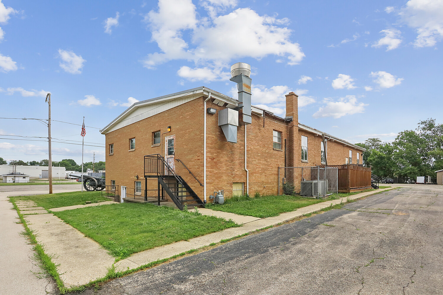 510 E Dearborn Street Property Photo 27