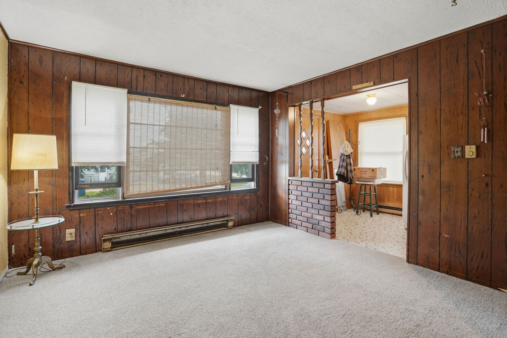 12694 Meredosia Road Property Photo 4