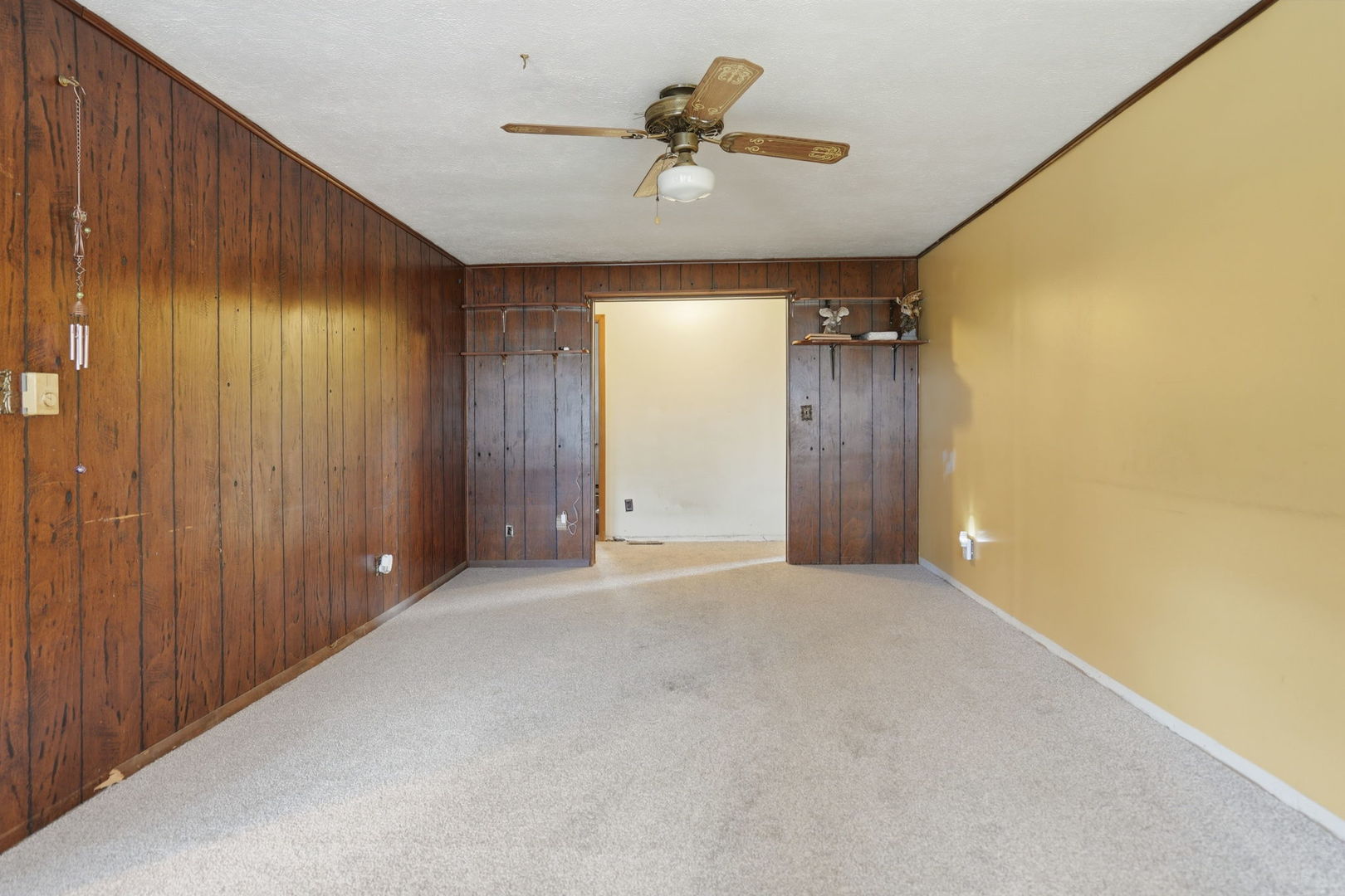 12694 Meredosia Road Property Photo 5