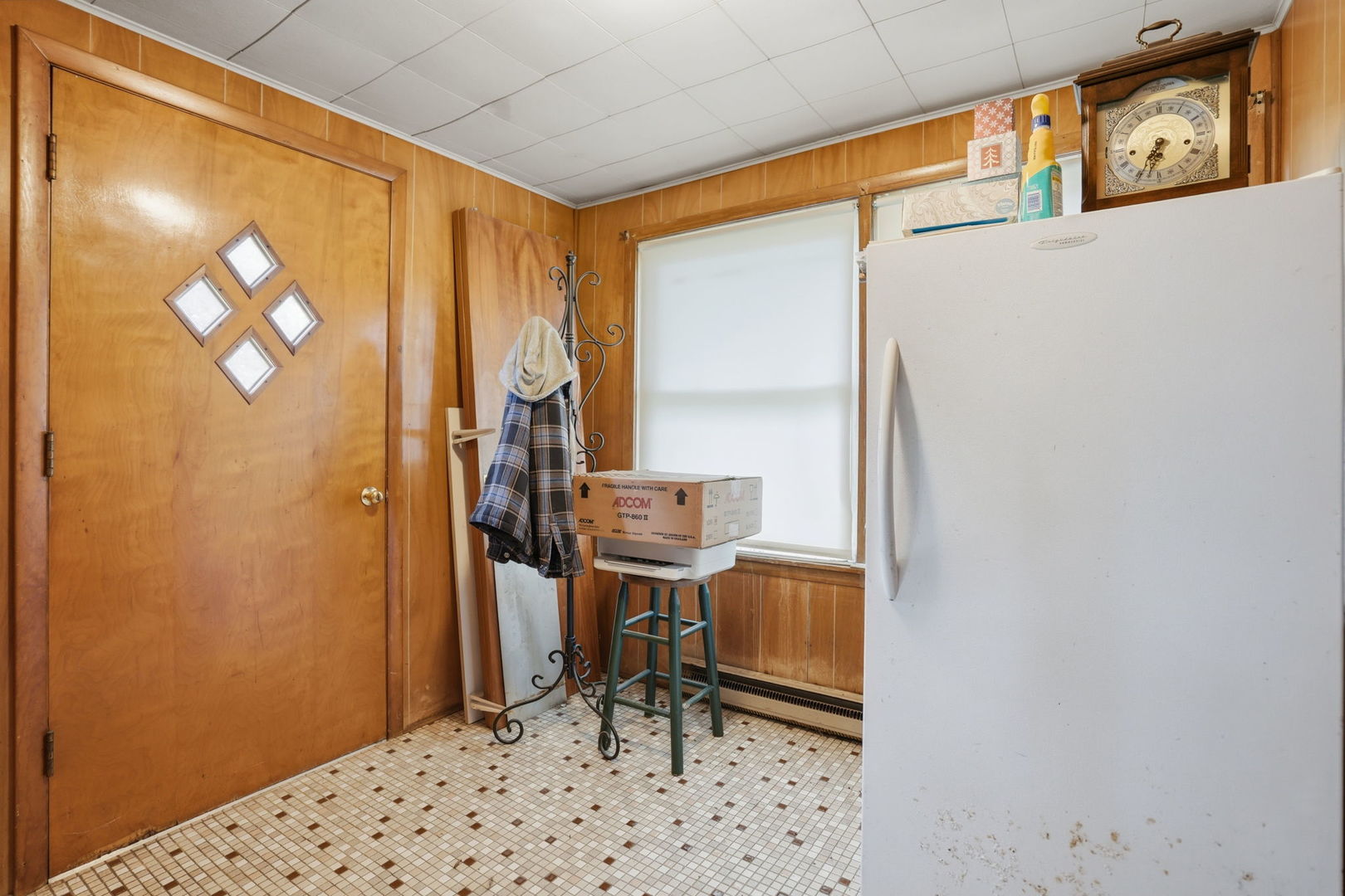 12694 Meredosia Road Property Photo 10