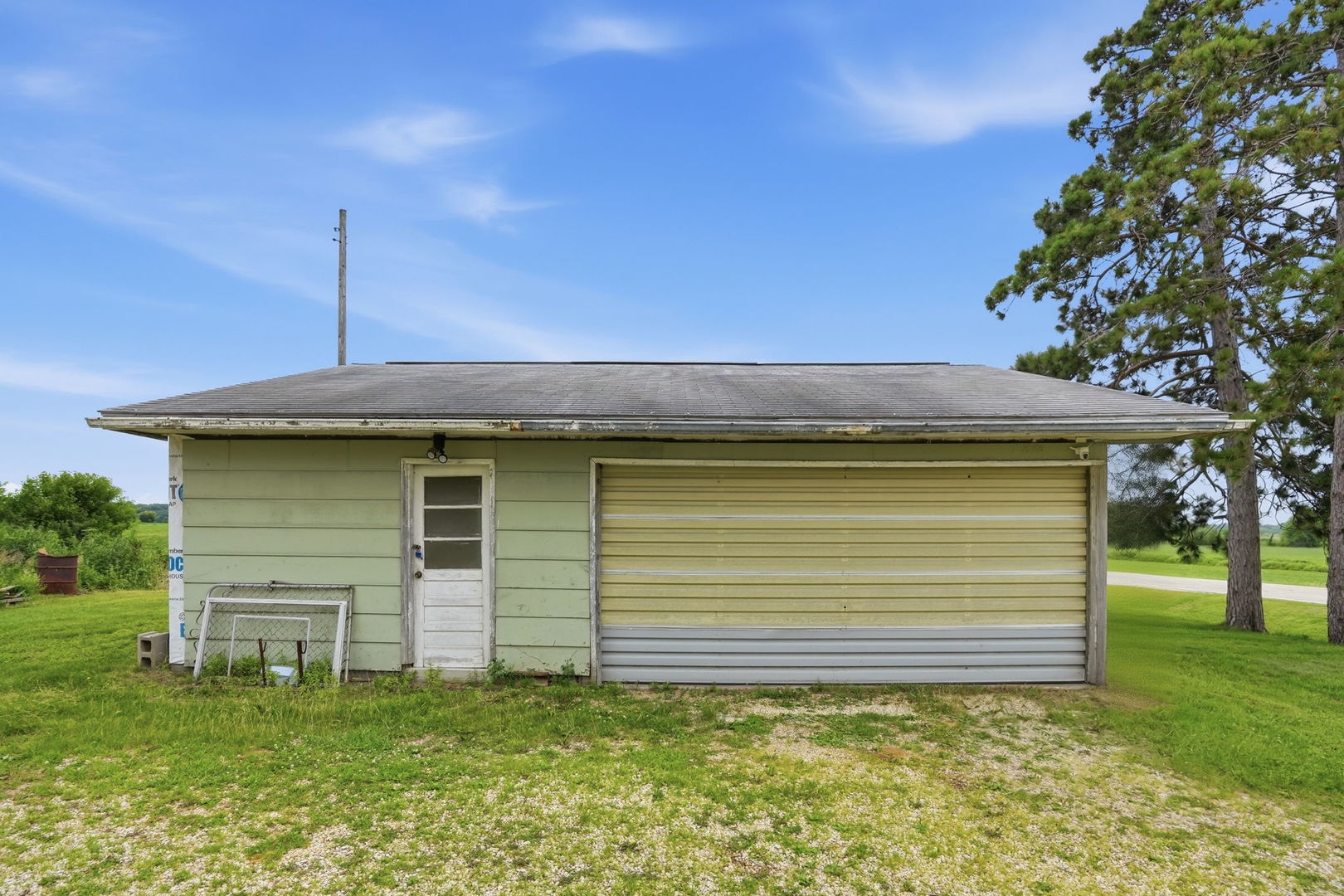12694 Meredosia Road Property Photo 22