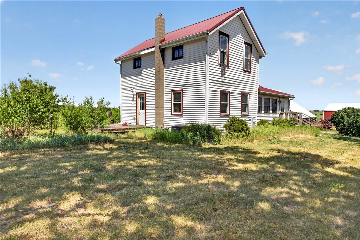 10112 E High Road Property Photo 3