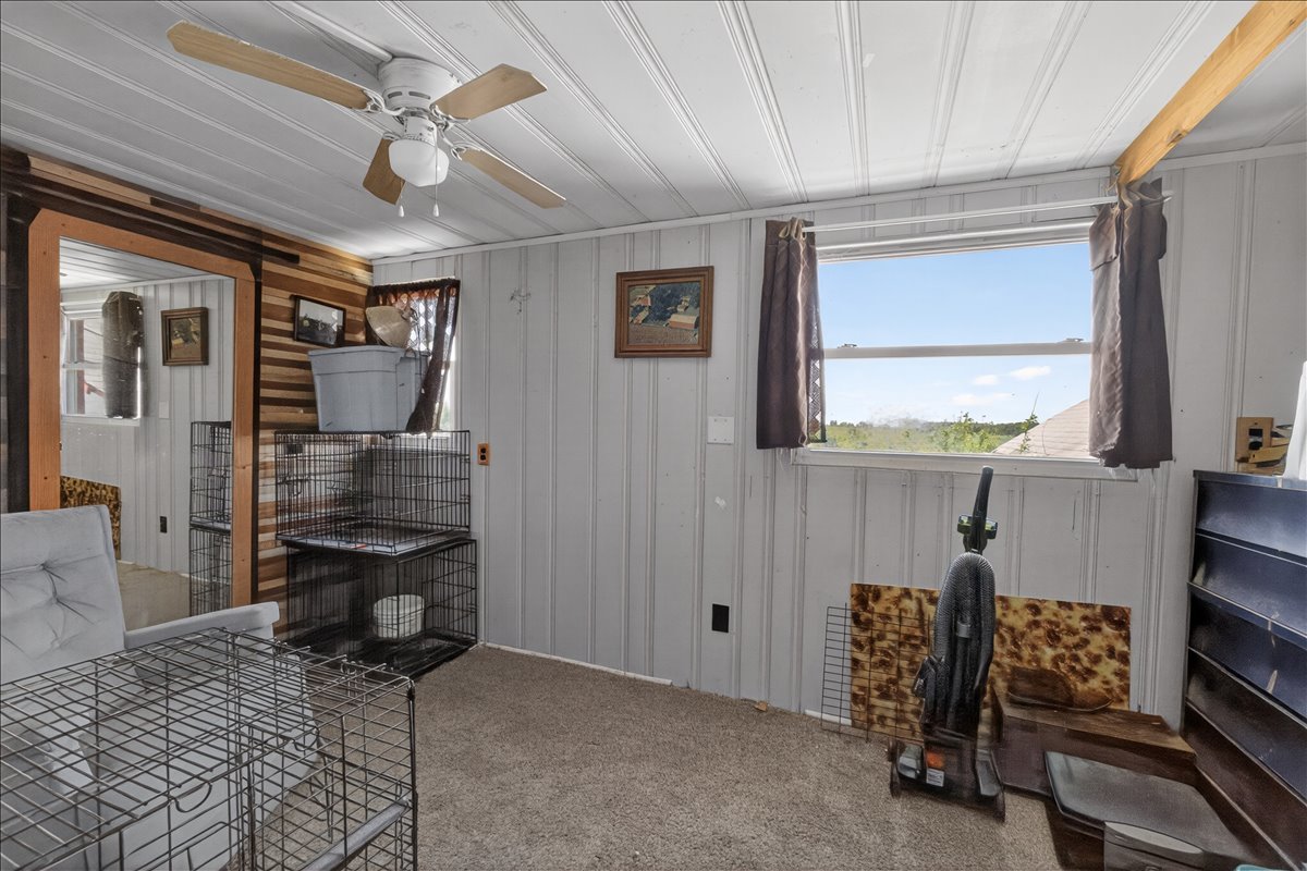 10112 E High Road Property Photo 7