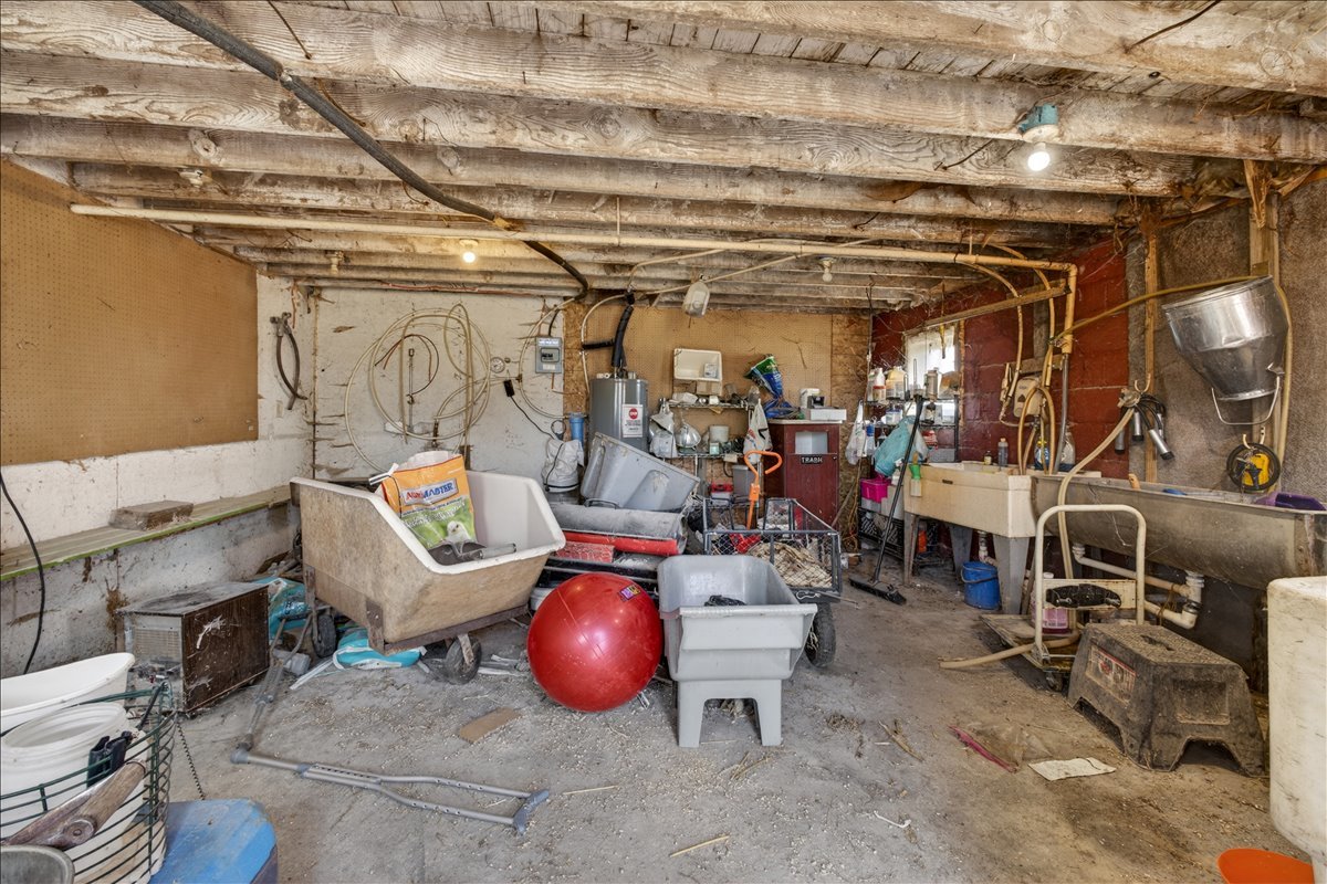 10112 E High Road Property Photo 30