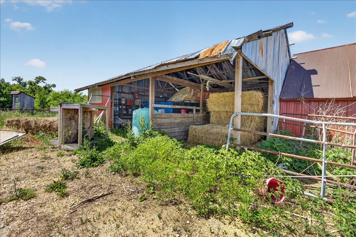 10112 E High Road Property Photo 33