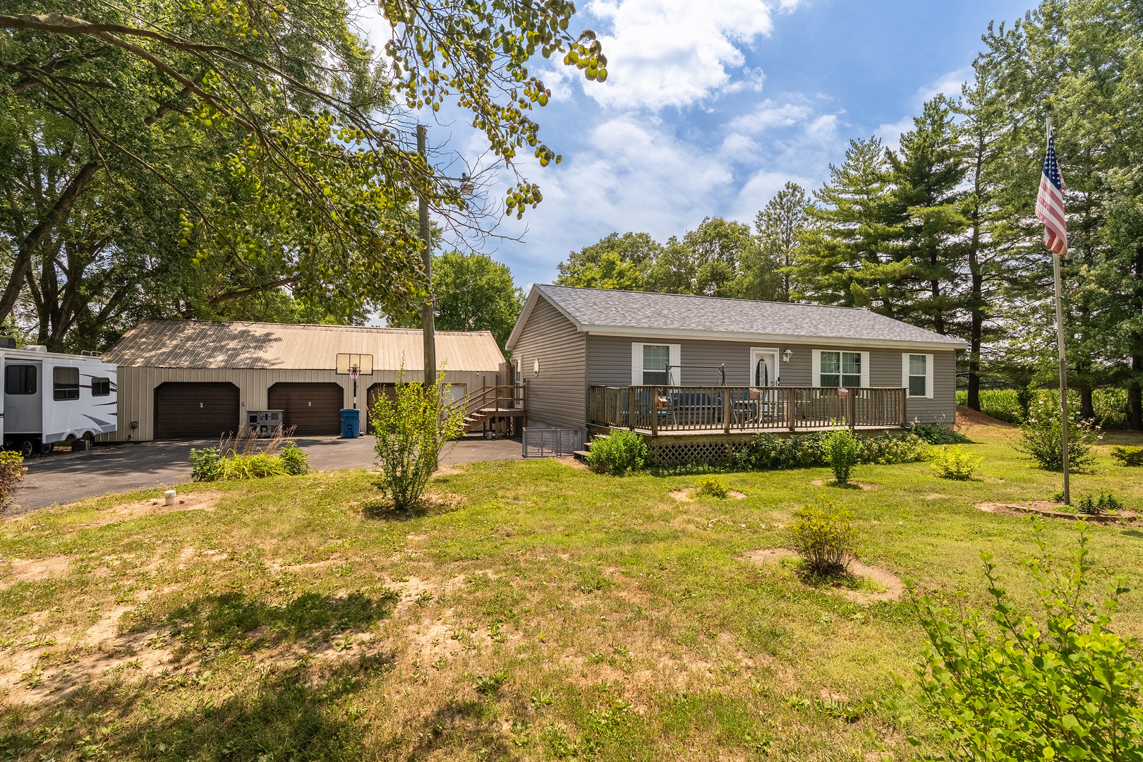 8184 Knox Road Property Photo 3
