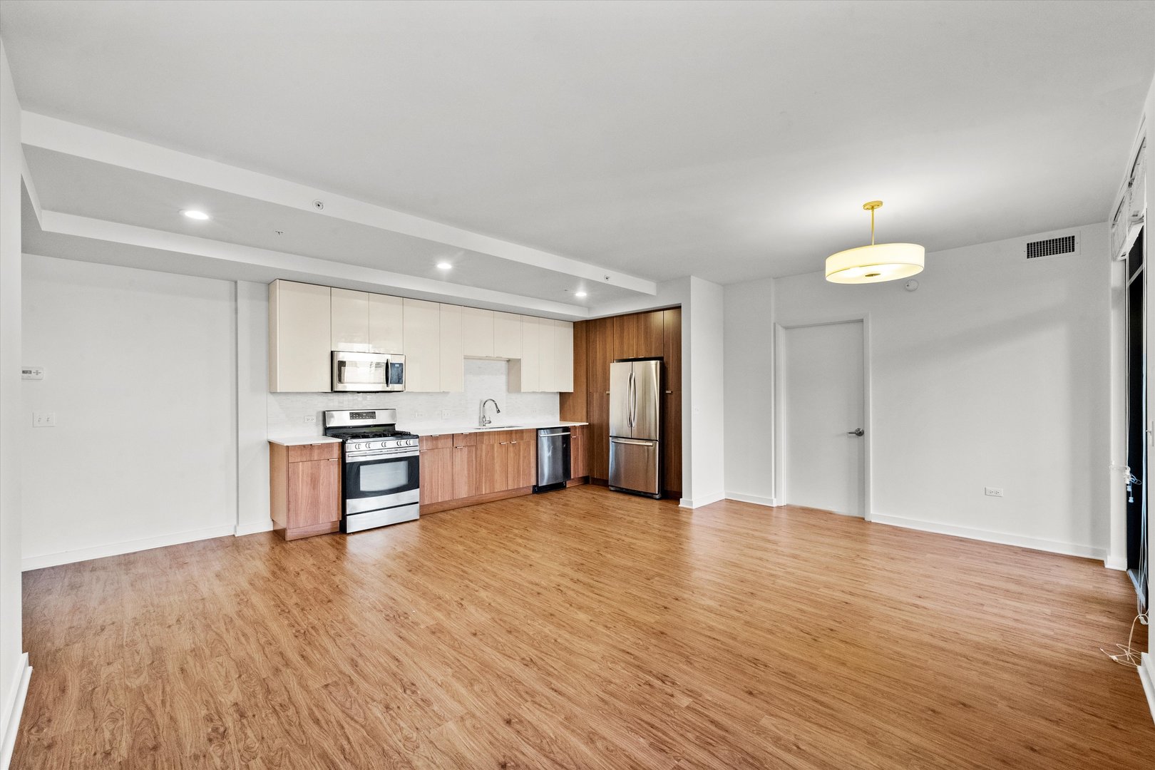 707 N Wells Street 703 Property Photo 10