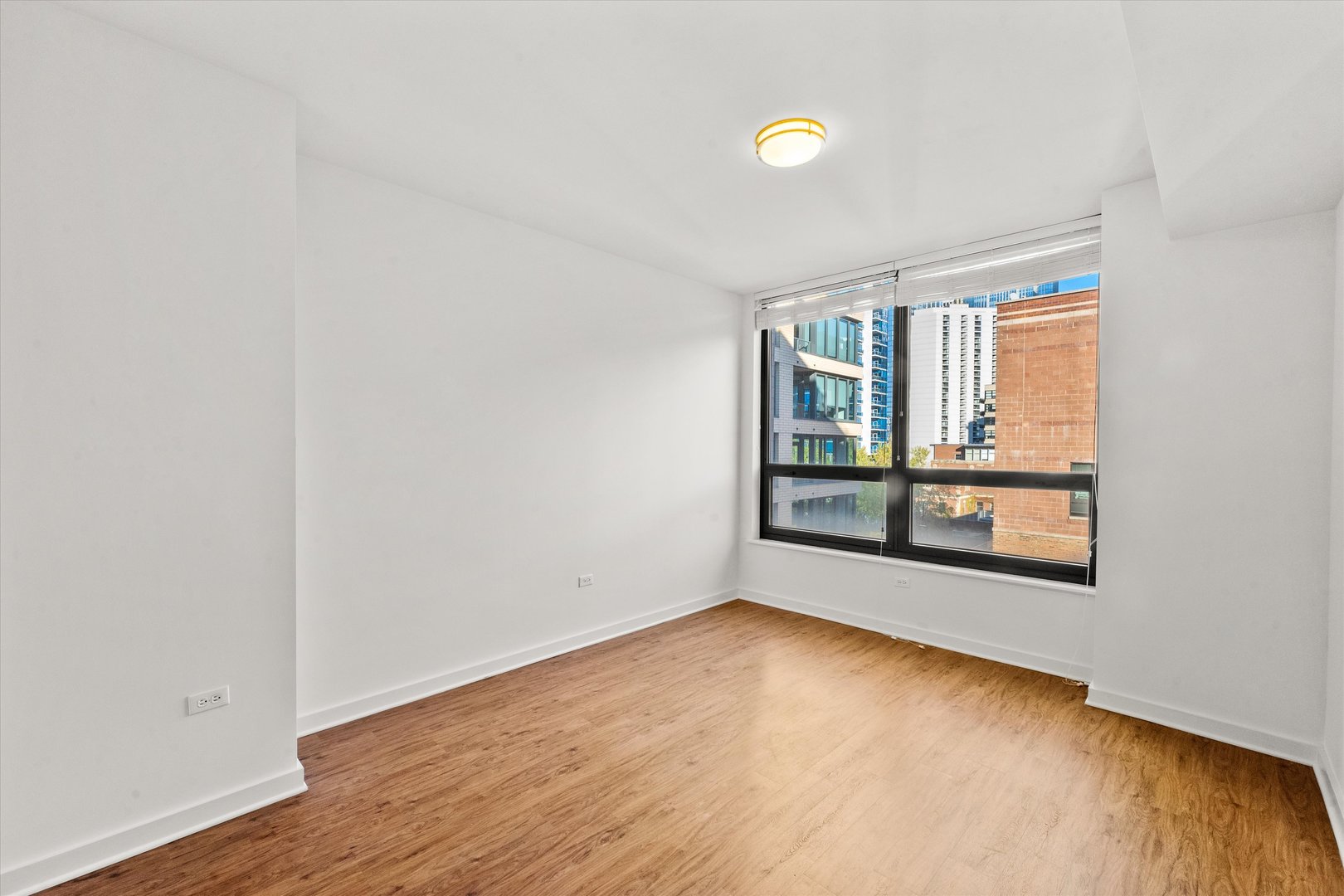 707 N Wells Street 703 Property Photo 12