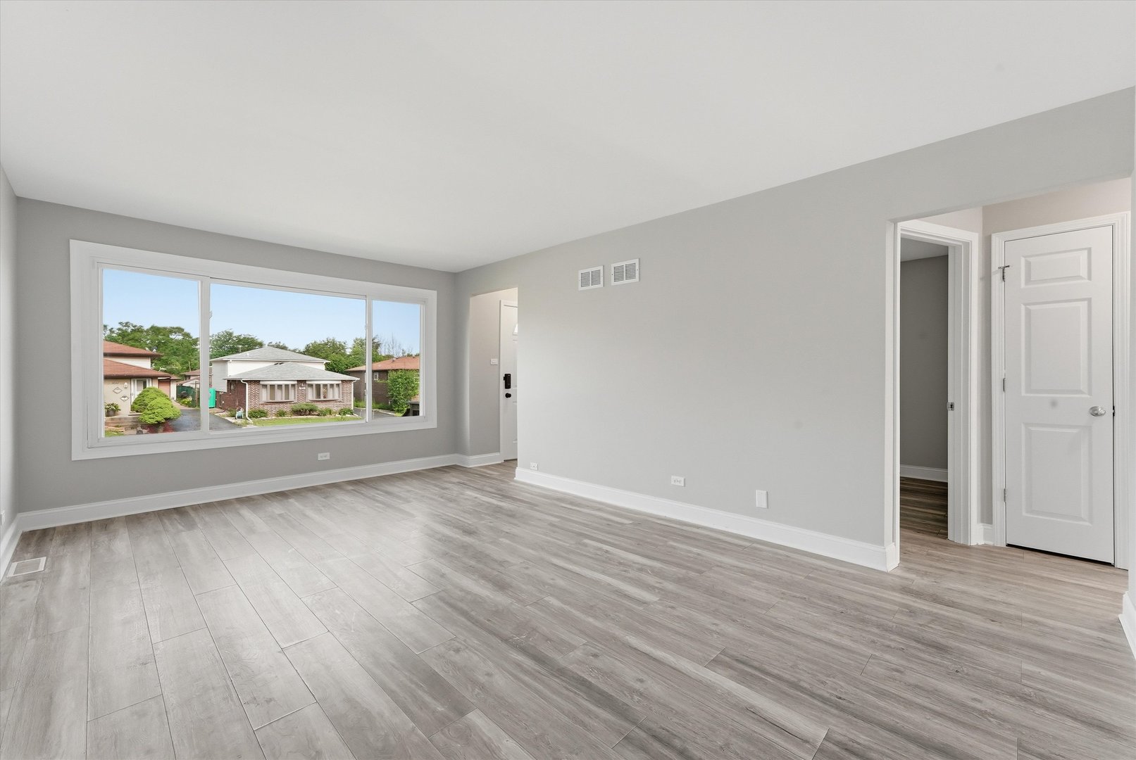 18045 Birch Avenue Property Photo 2